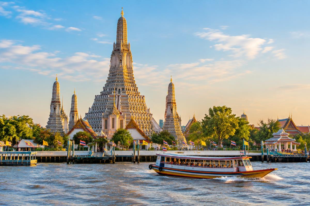 Illustrative view of Wat Arun beside the Chao Phraya River in Bangkok